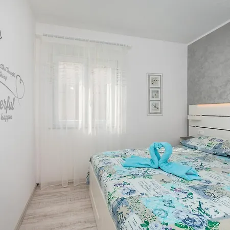 Apartment Blazi *