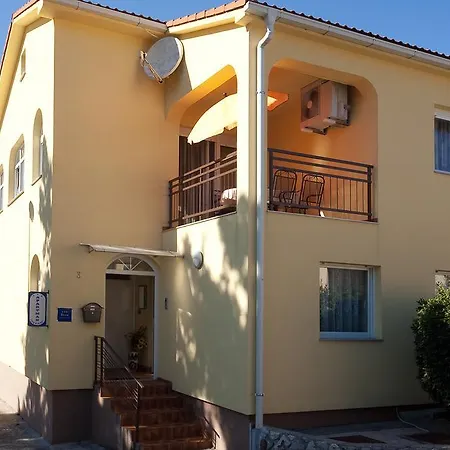 Blazi Apartment *